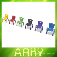 Chaises en plastique pour enfants en 2016